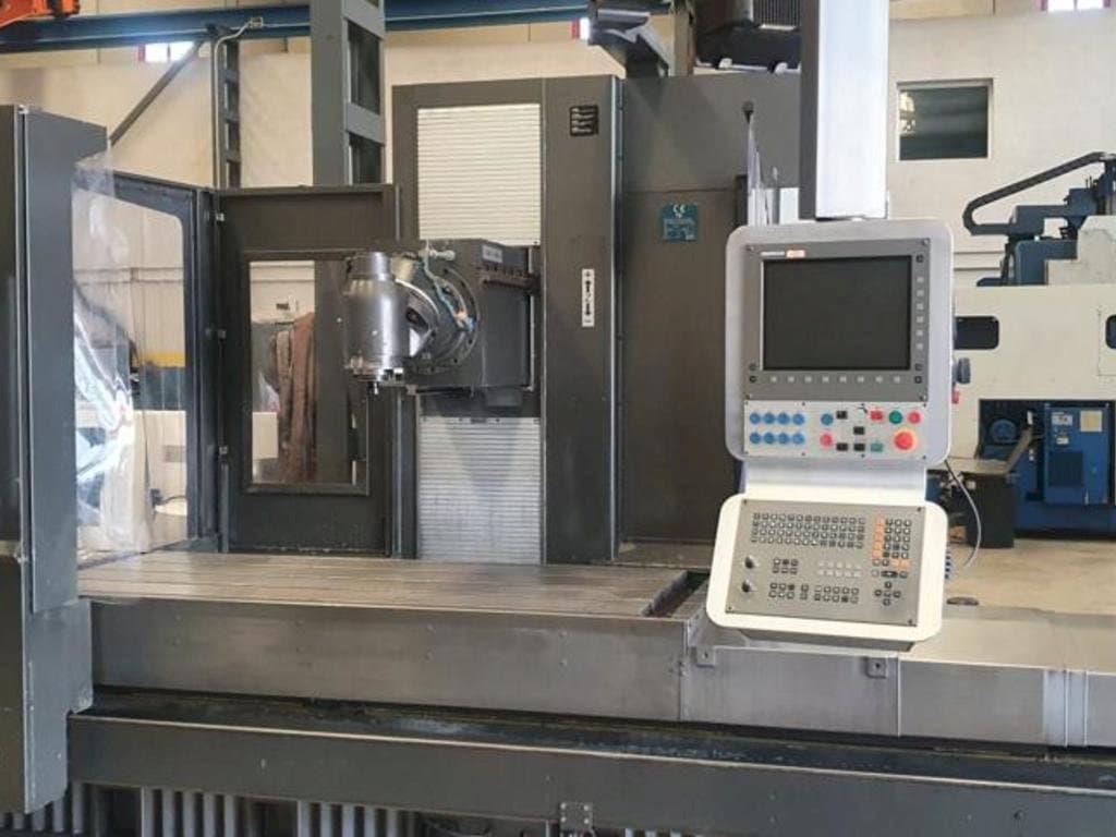 Widok z przodu maszyny Nicolas Correa Diana 20