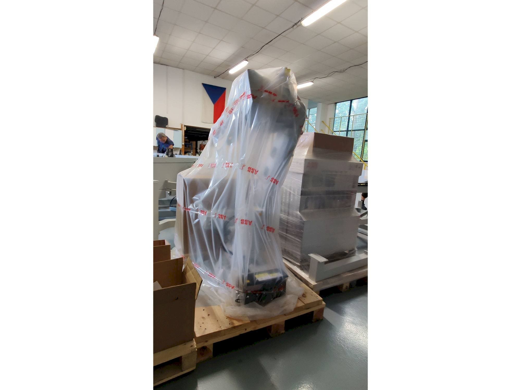 Widok z przodu maszyny ABB IRB 4600