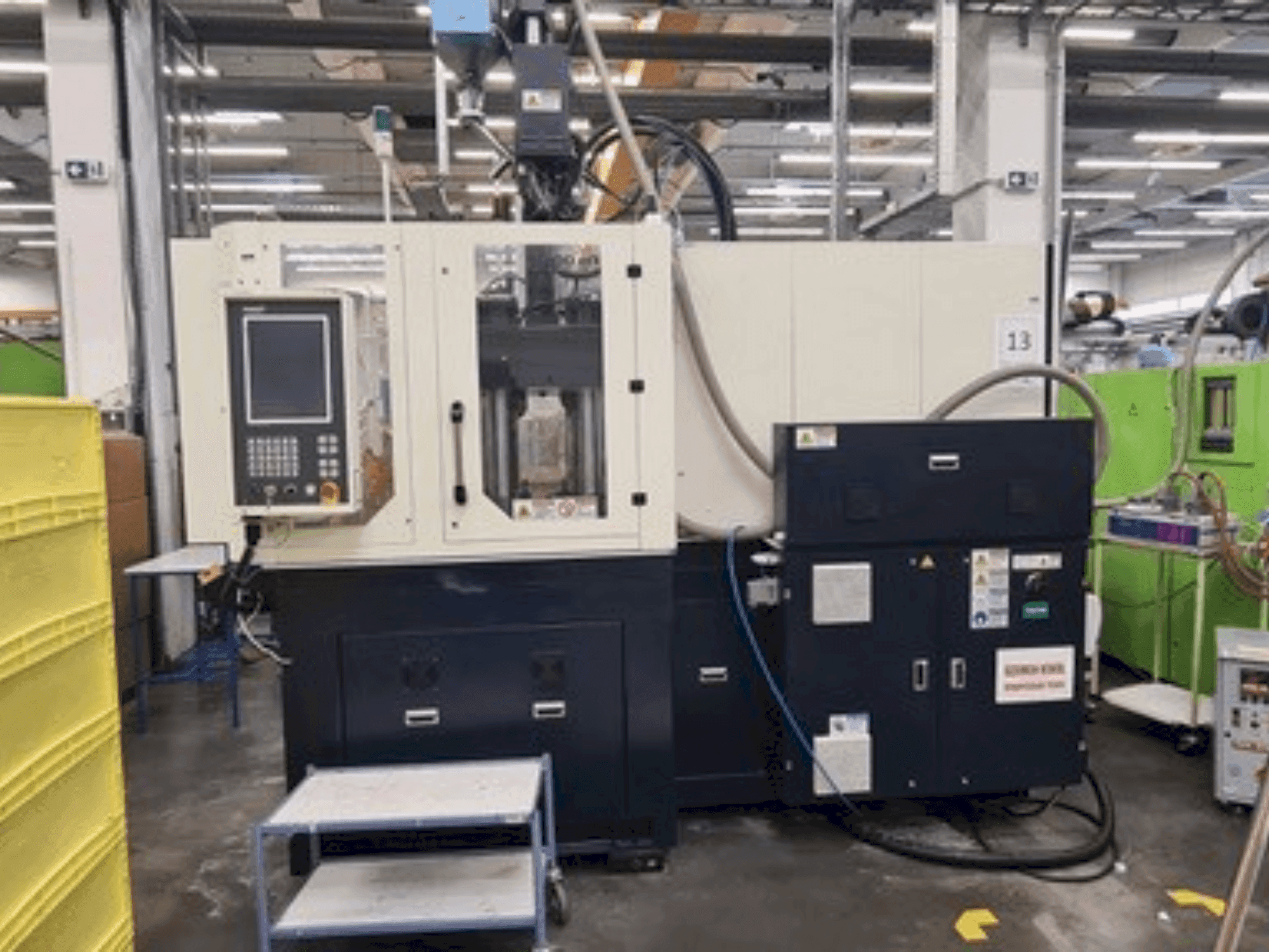 Widok z przodu maszyny WOOJIN VHA120RS