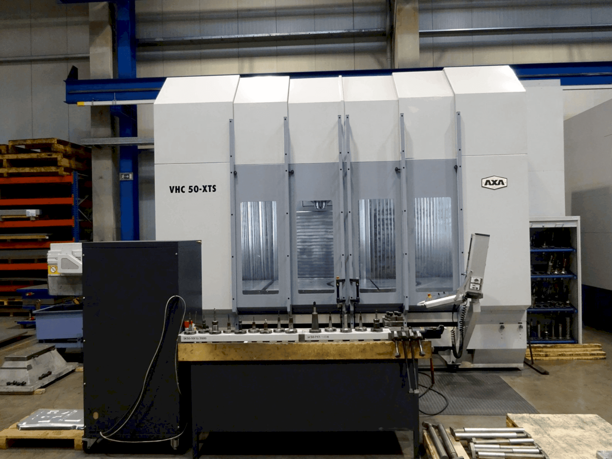 Widok z przodu maszyny AXA VHC 50-XTS