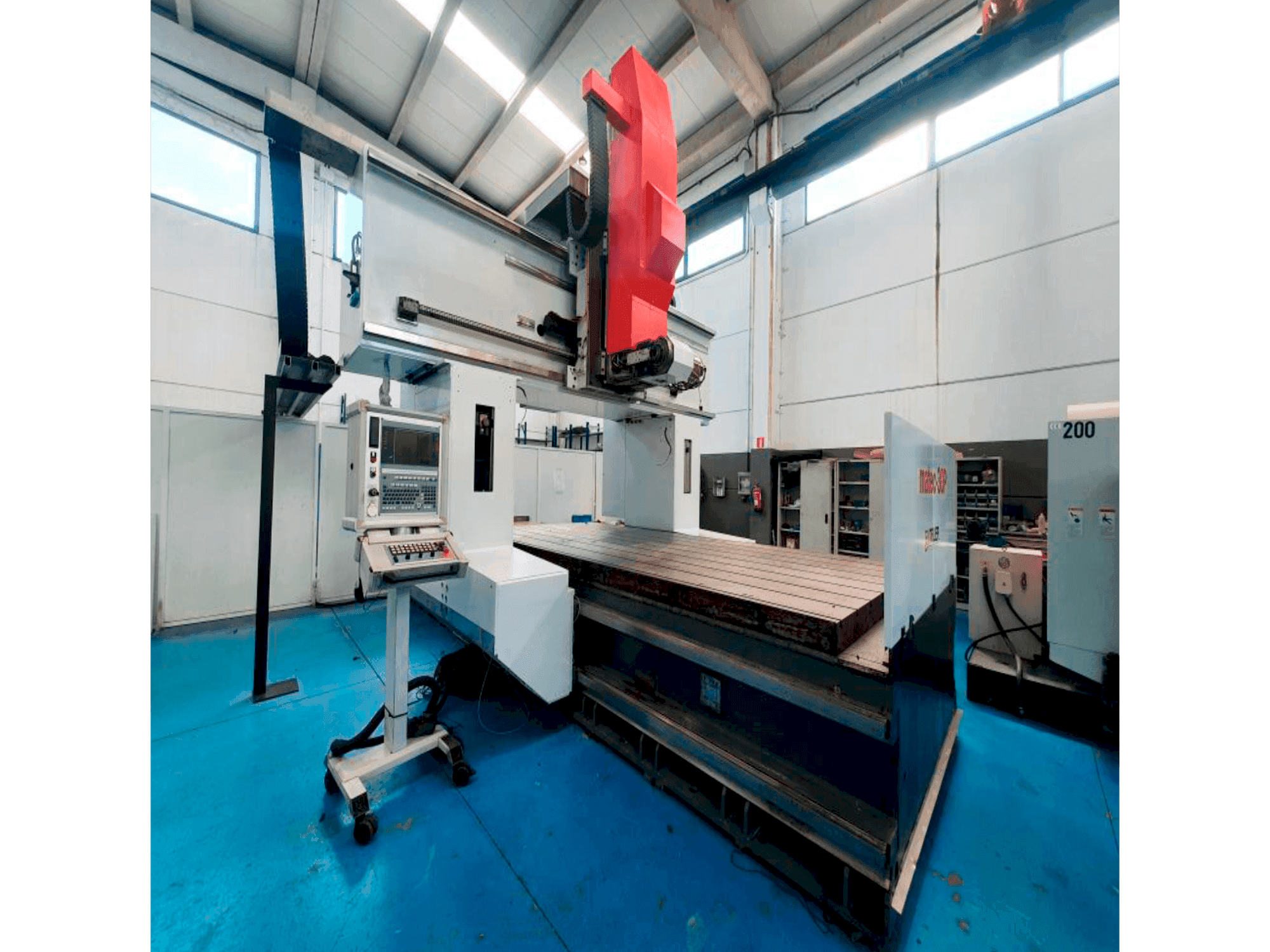 Widok z przodu maszyny Matec 30P