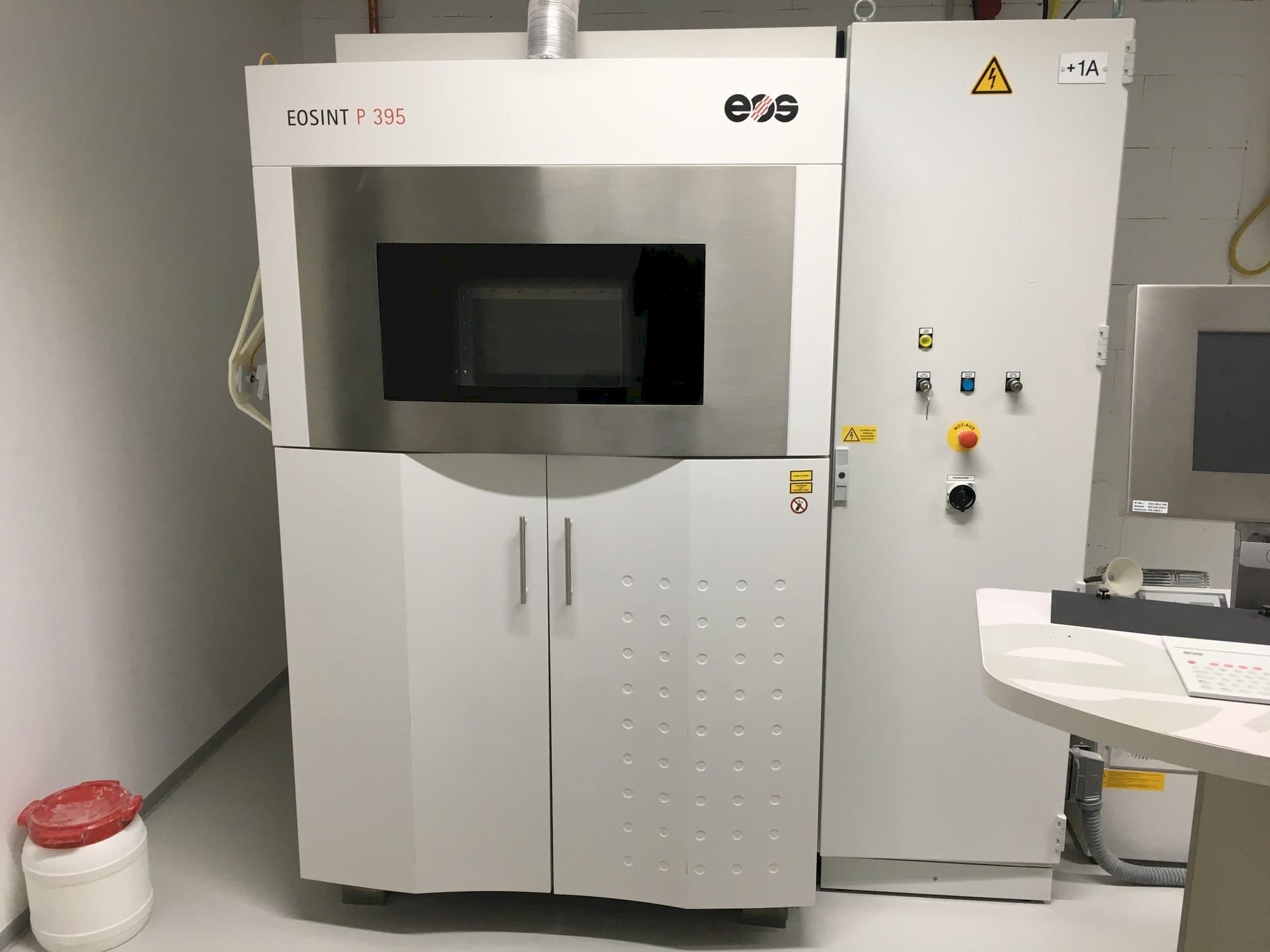 Widok z przodu maszyny EOS EOSINT P 395