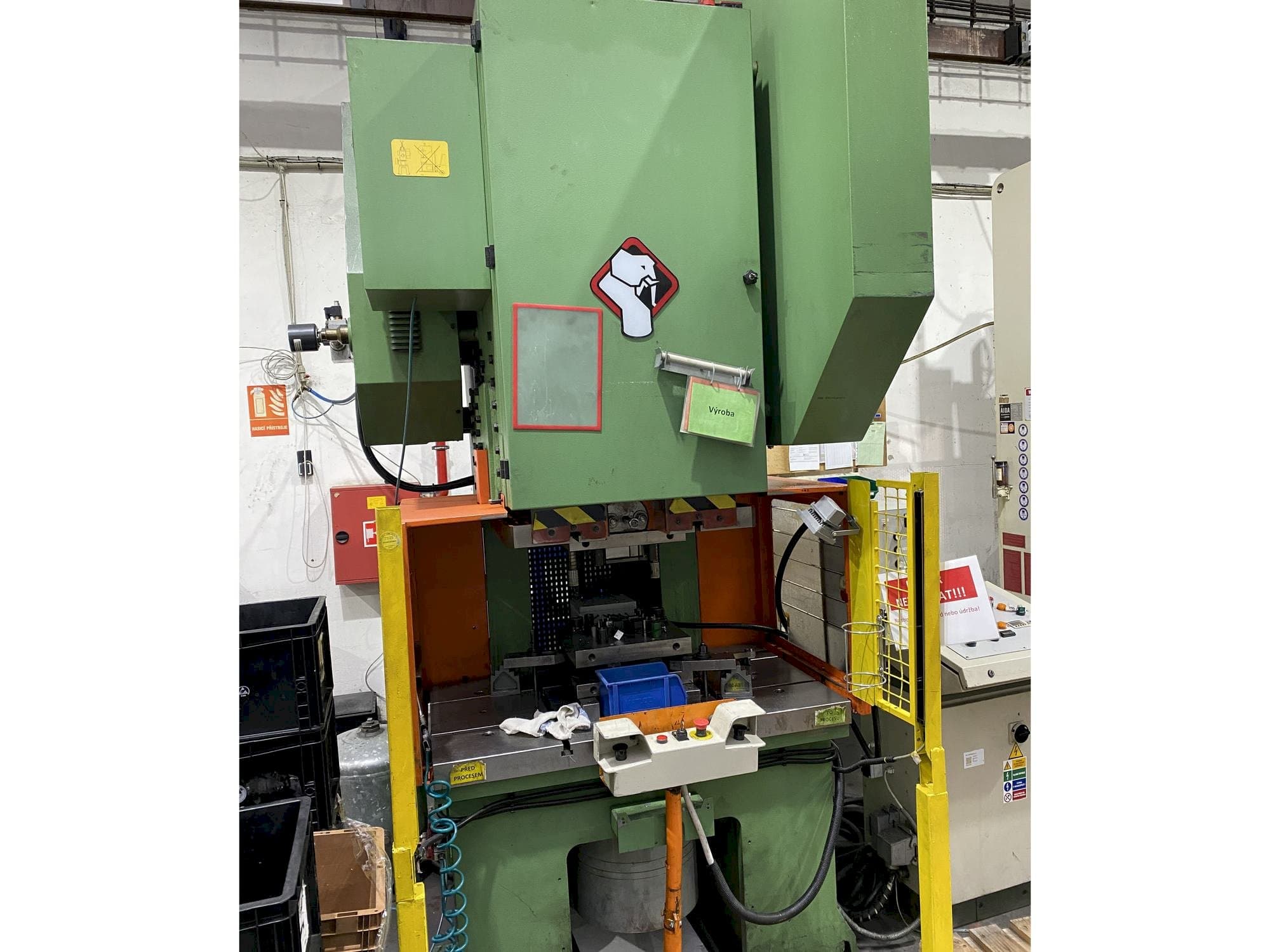 Widok z przodu maszyny SANGIACOMO T 130R CE