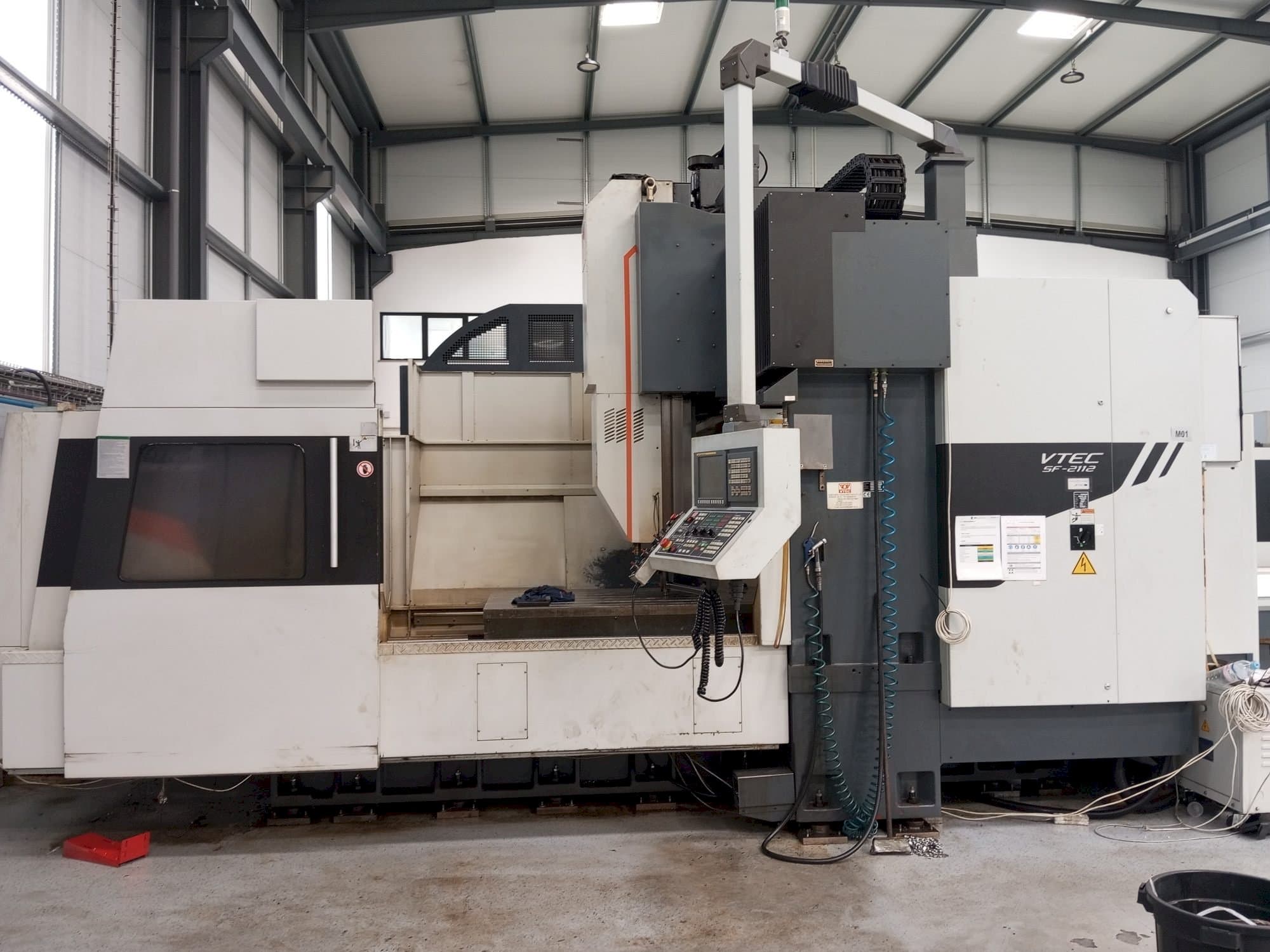 Widok z przodu maszyny Vision Wide VTEC SF-2112