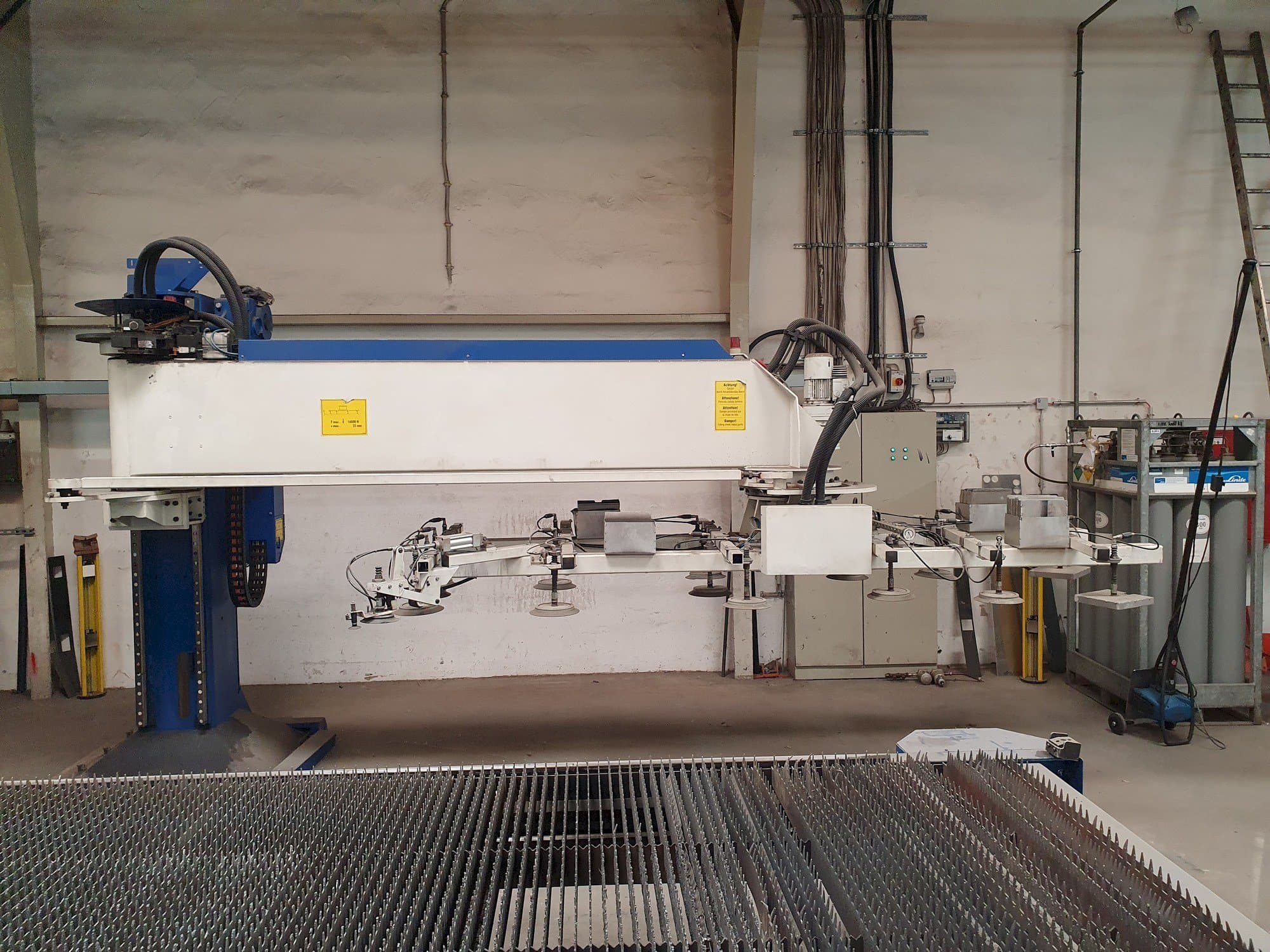 Widok z przodu maszyny Trumpf TRUMATIC L 4050