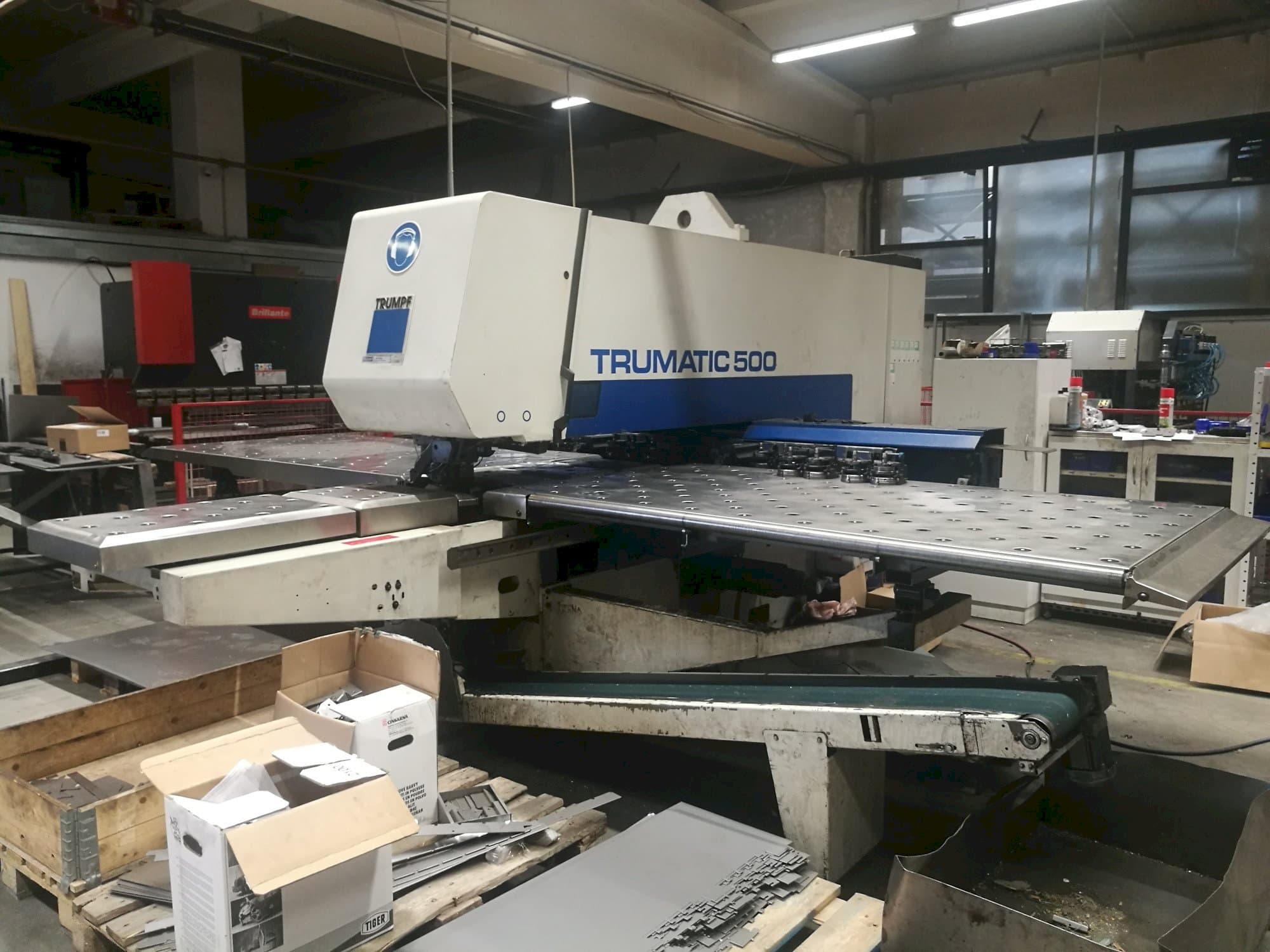 Widok z przodu maszyny Trumpf Trumatic 500