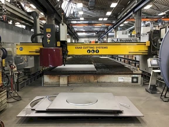 Widok z przodu maszyny ESAB NXB 6500