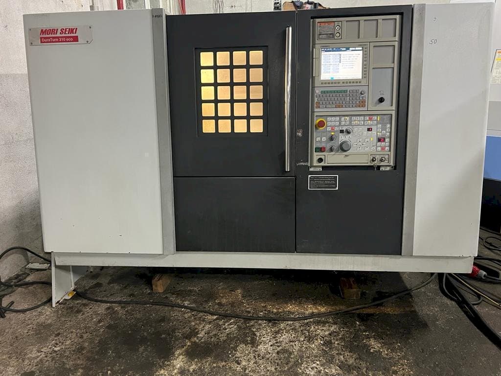 Widok z przodu maszyny DMG Mori Seiki DuraTurn 310 eco