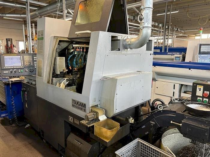 Widok z przodu maszyny TSUGAMI B0326E-II