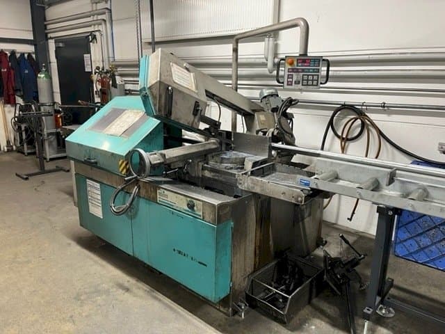 Widok z przodu maszyny BERG & SCHMID GBS 280 VA-i