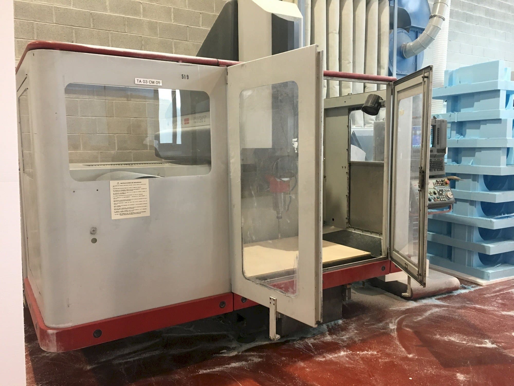 Widok z przodu maszyny Fidia Digit 165