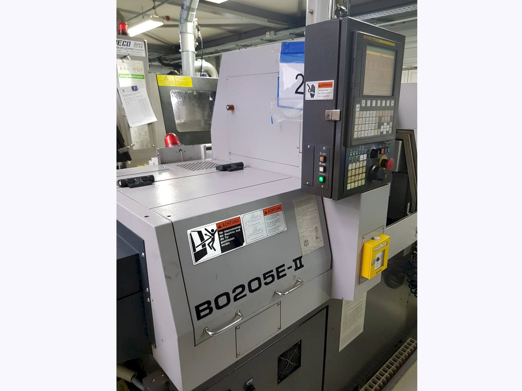 Widok z przodu maszyny TSUGAMI BO205E-II