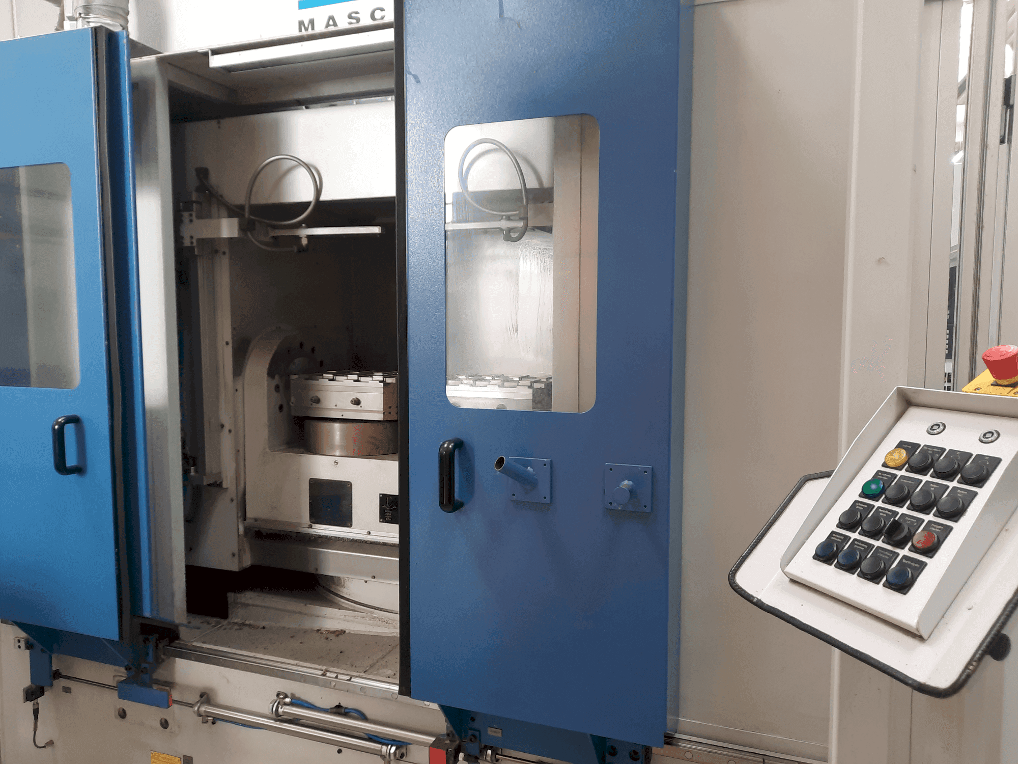 Widok z przodu maszyny SCHMID SE 371