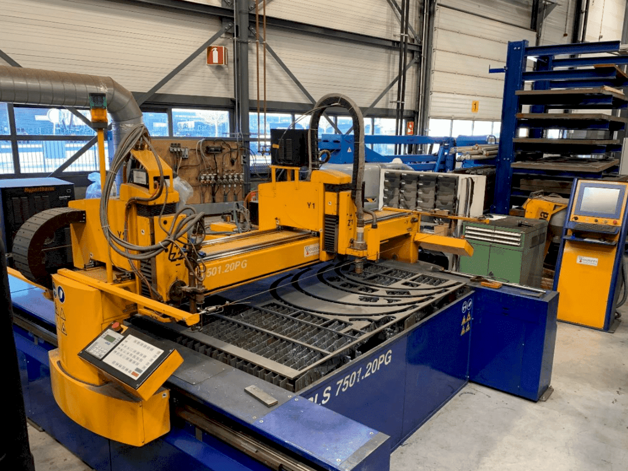 Widok z przodu maszyny MicroStep PLS7501.20PG