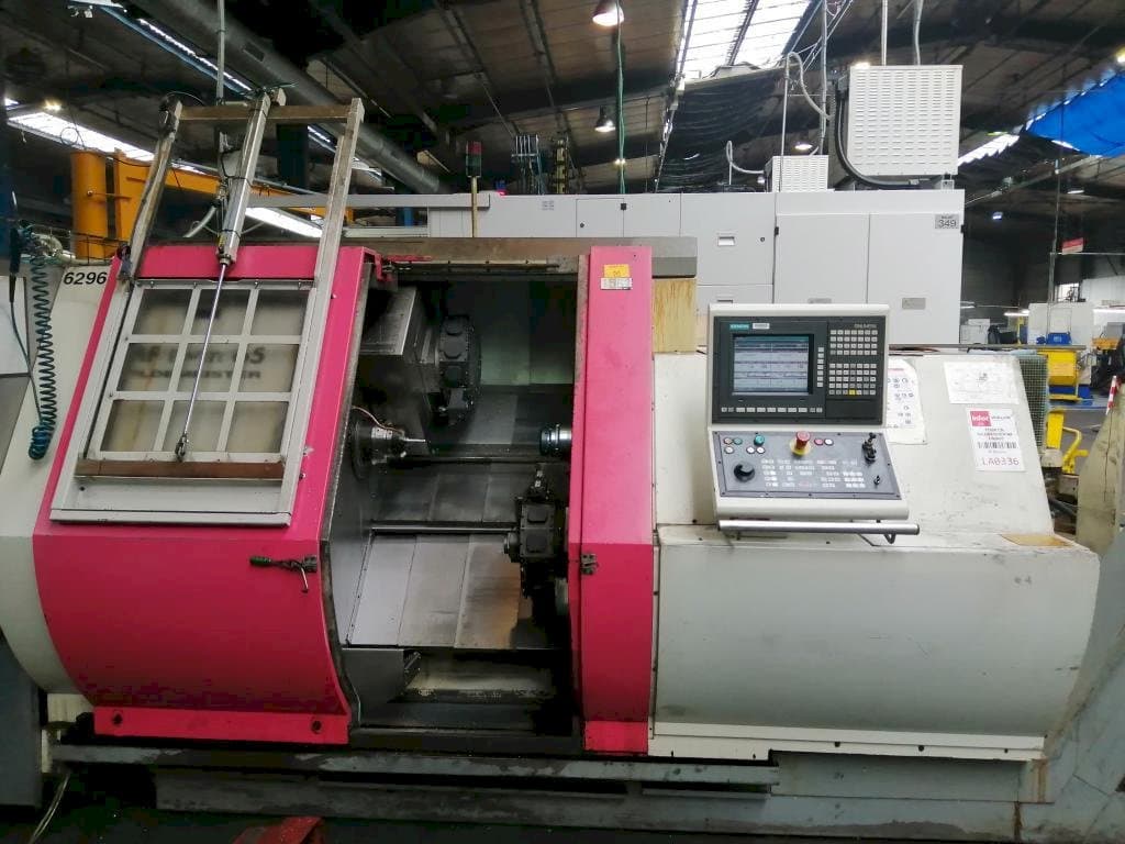 Widok z przodu maszyny Gildemeister MF twin 65