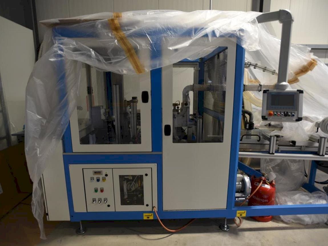 Widok lewej strony maszyny TAMPOPRINT Closure Print C