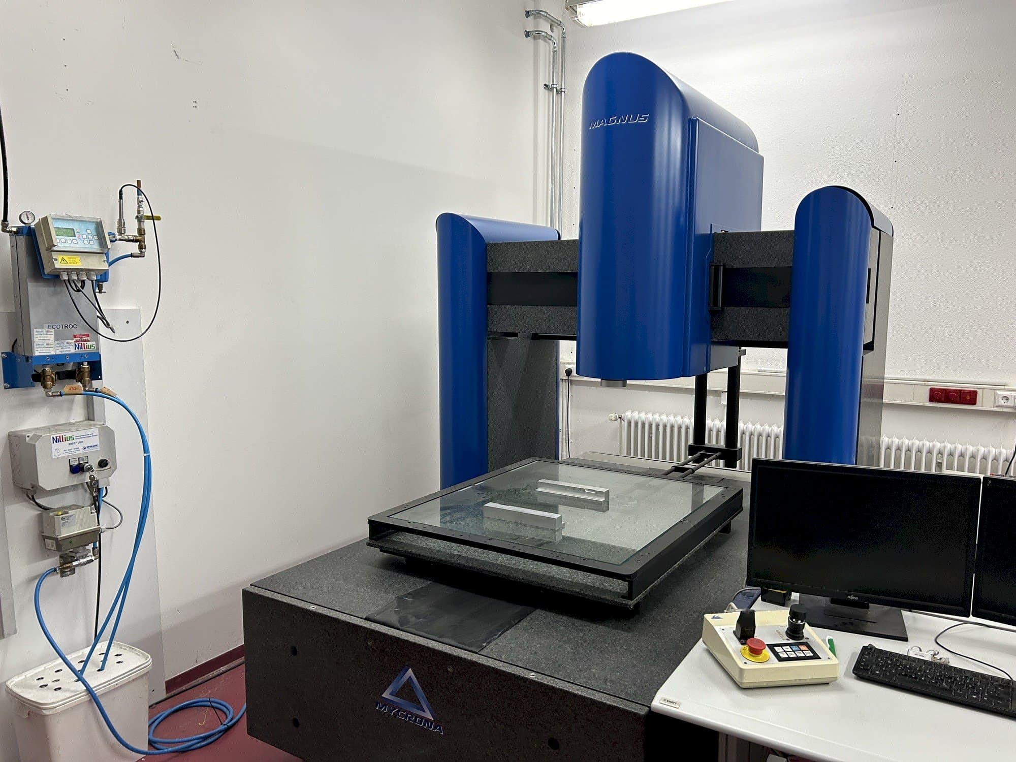 Widok z przodu maszyny MYCRONA Magnus BL