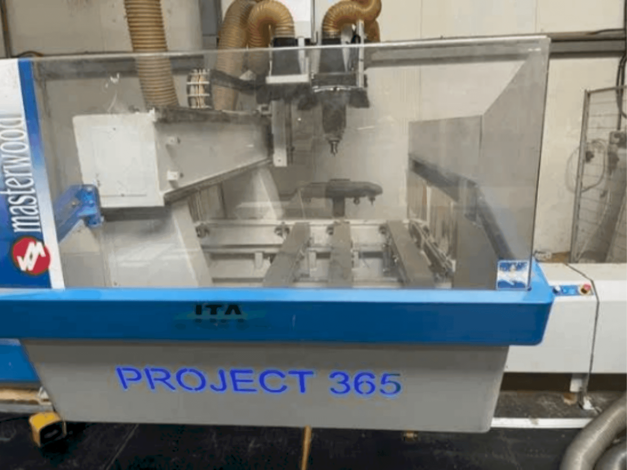 Widok z przodu maszyny MASTERWOOD Project 365