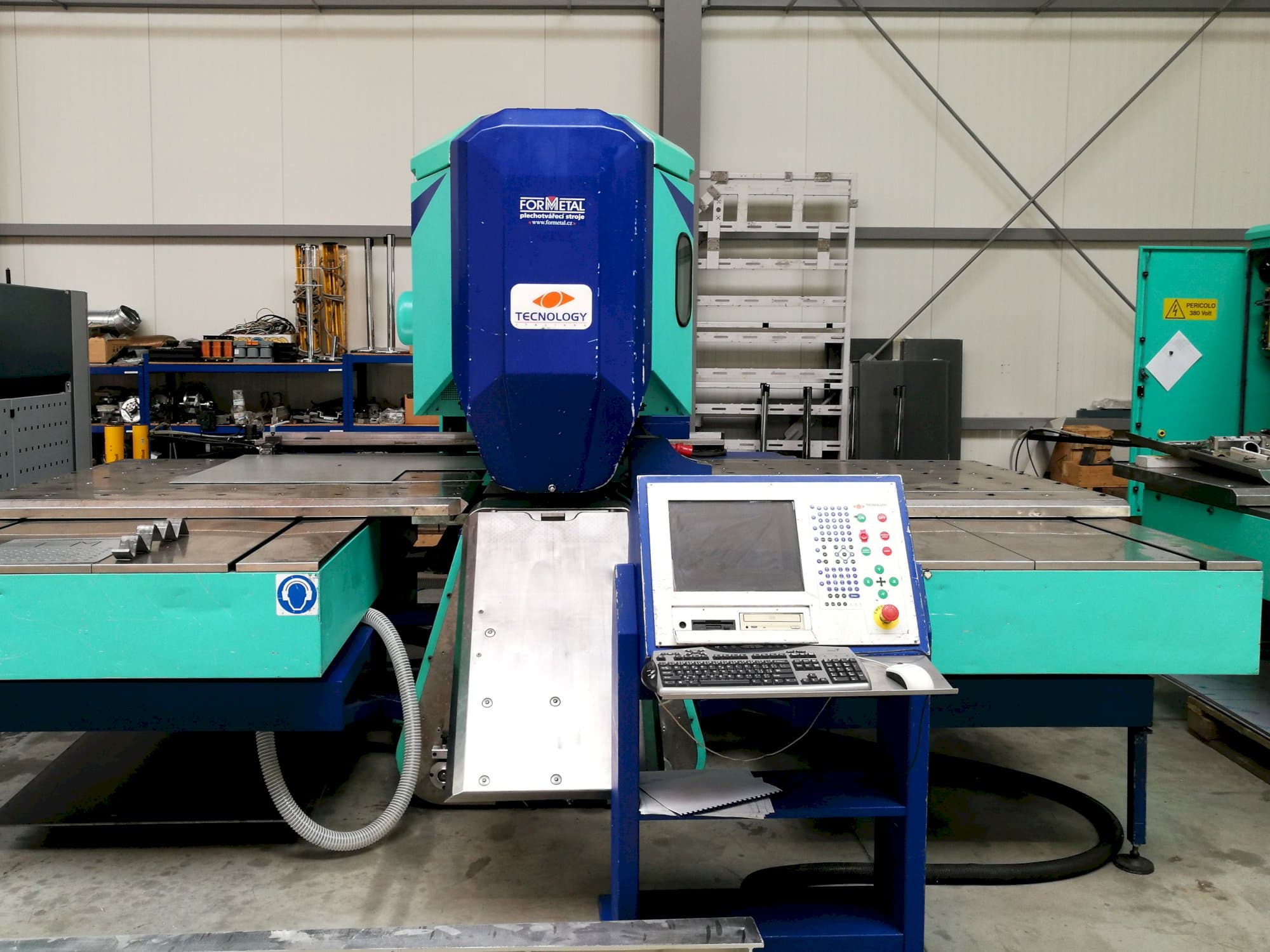 Widok z przodu maszyny TECNOLOGY Italiana TECNOTRANSFER 15 SR