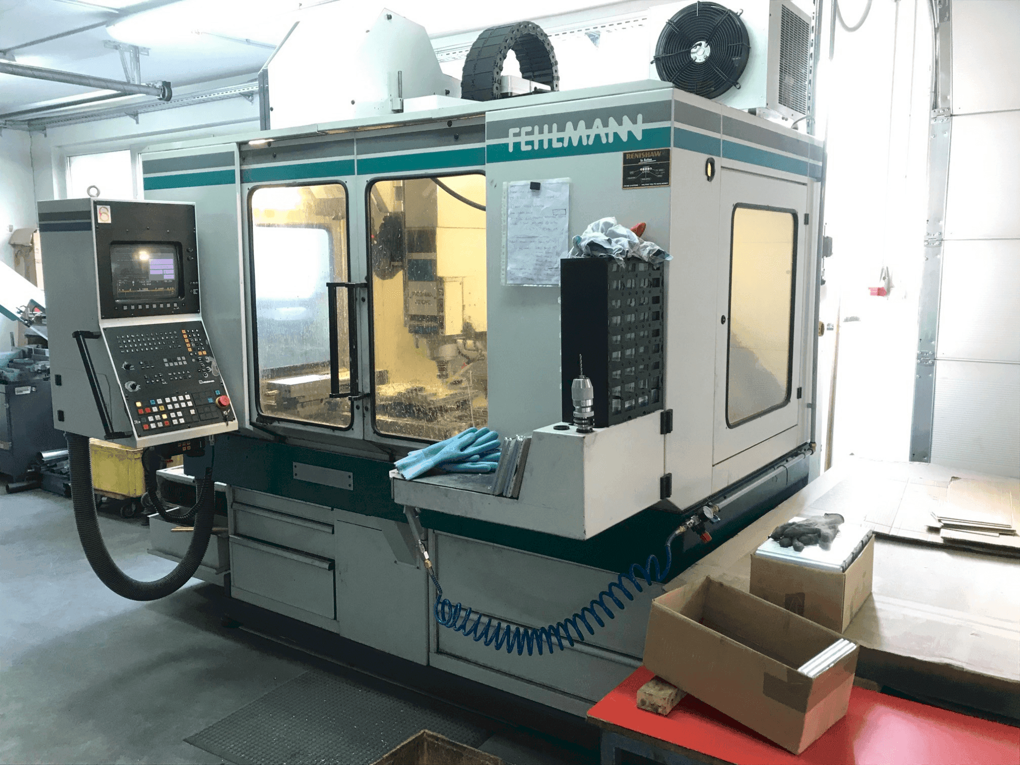 Widok z przodu maszyny FEHLMANN Picomax 82 CNC
