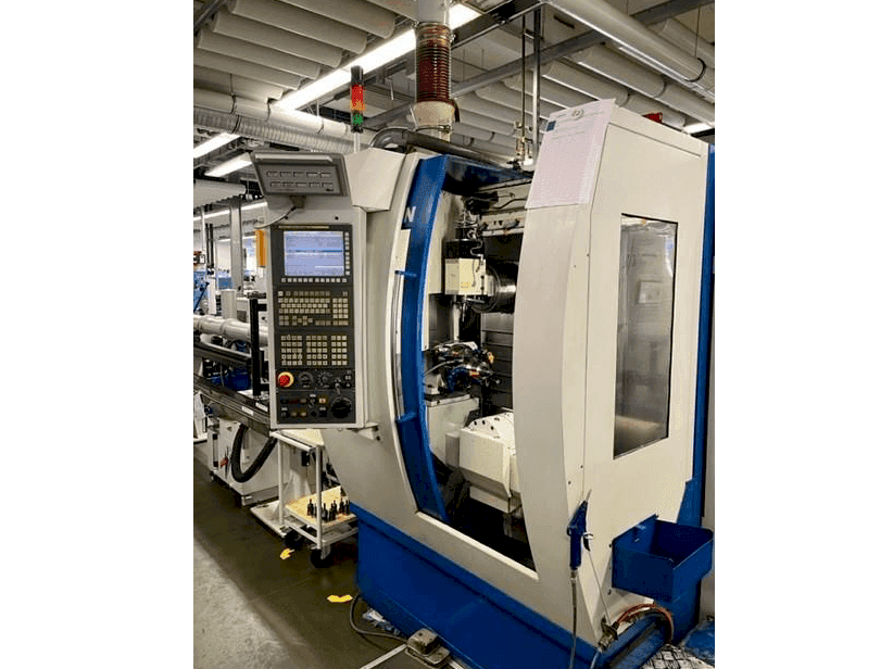 Widok z przodu maszyny Willemin-Macodel W508MT