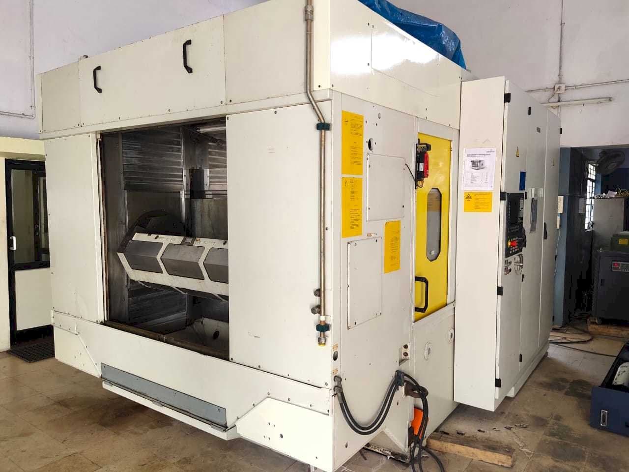 Widok z przodu maszyny GROB G320