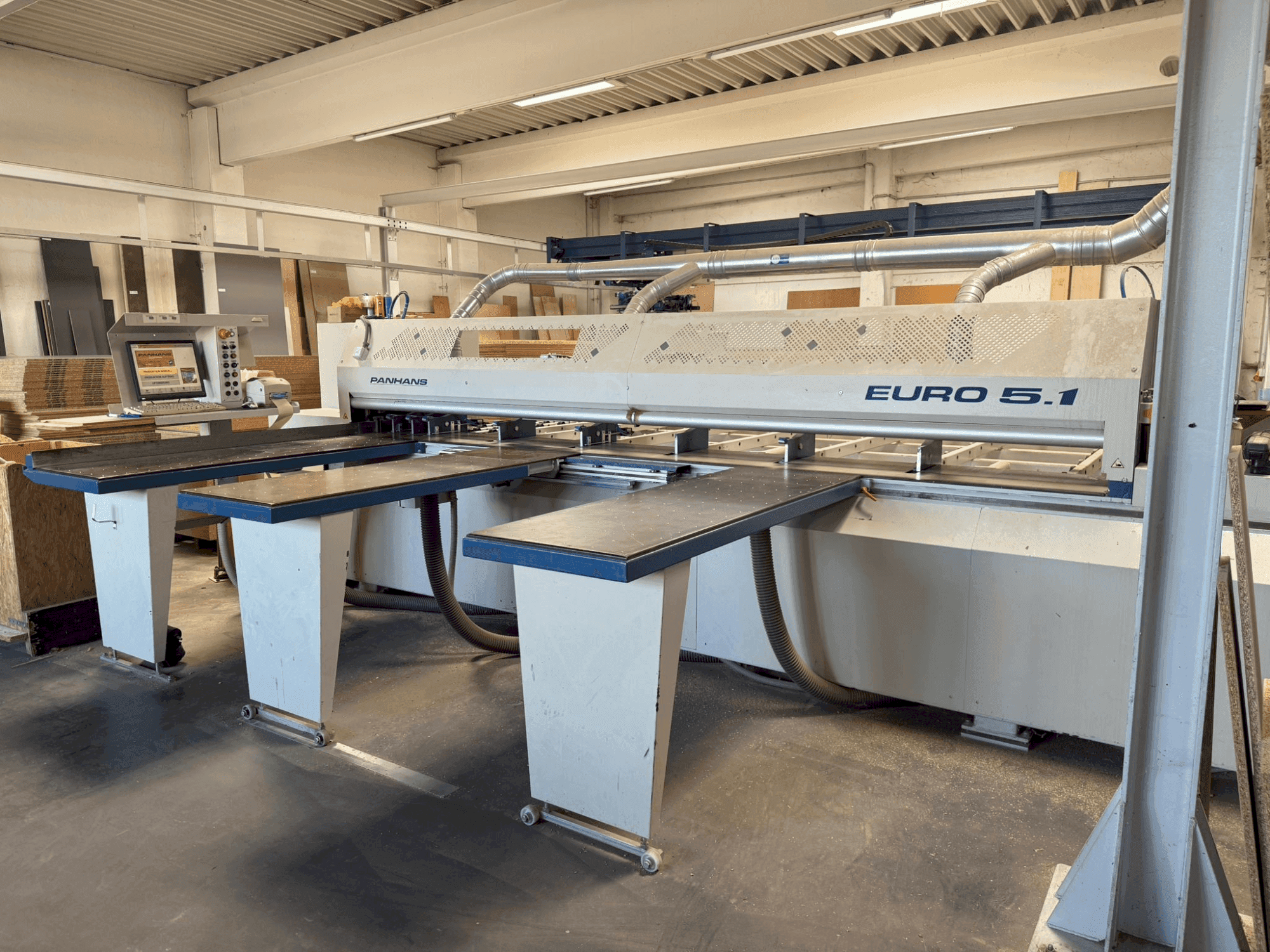 Widok z przodu maszyny PANHANS Euro 5.1 + MLB 100