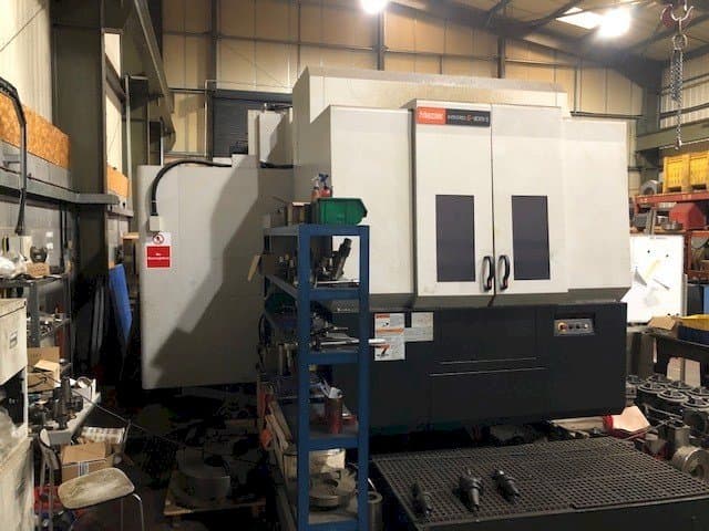 Widok z przodu maszyny Mazak Integrex 800V/5 II E