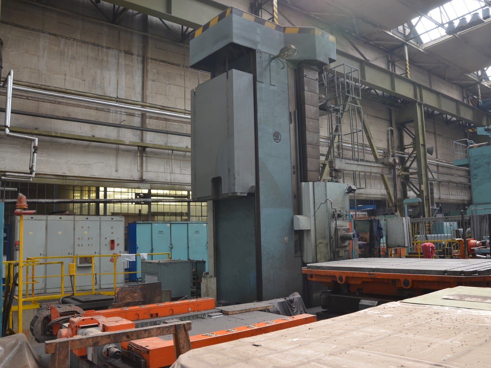 Widok lewej strony maszyny SKODA W 180NC