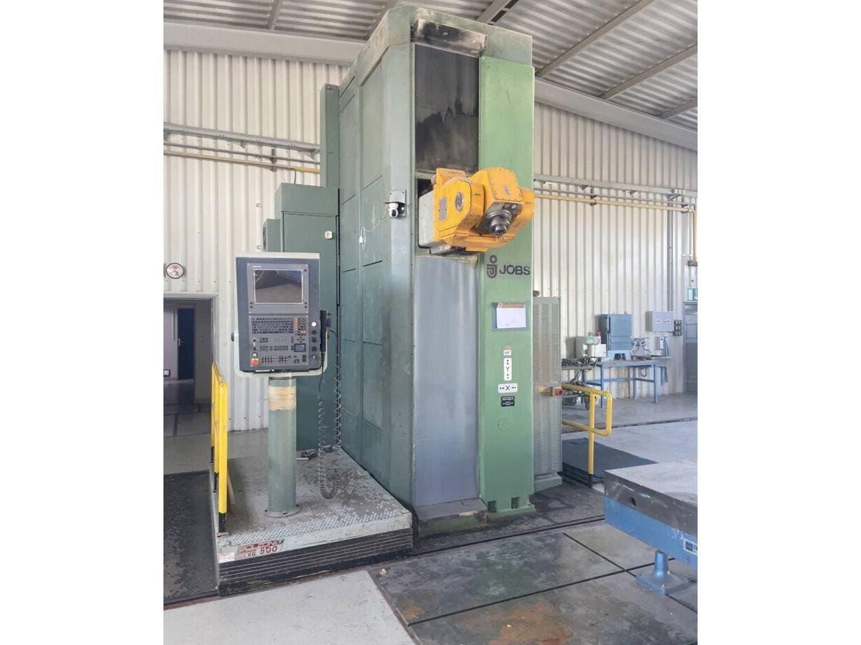 Widok z przodu maszyny JOBS Jomach 16