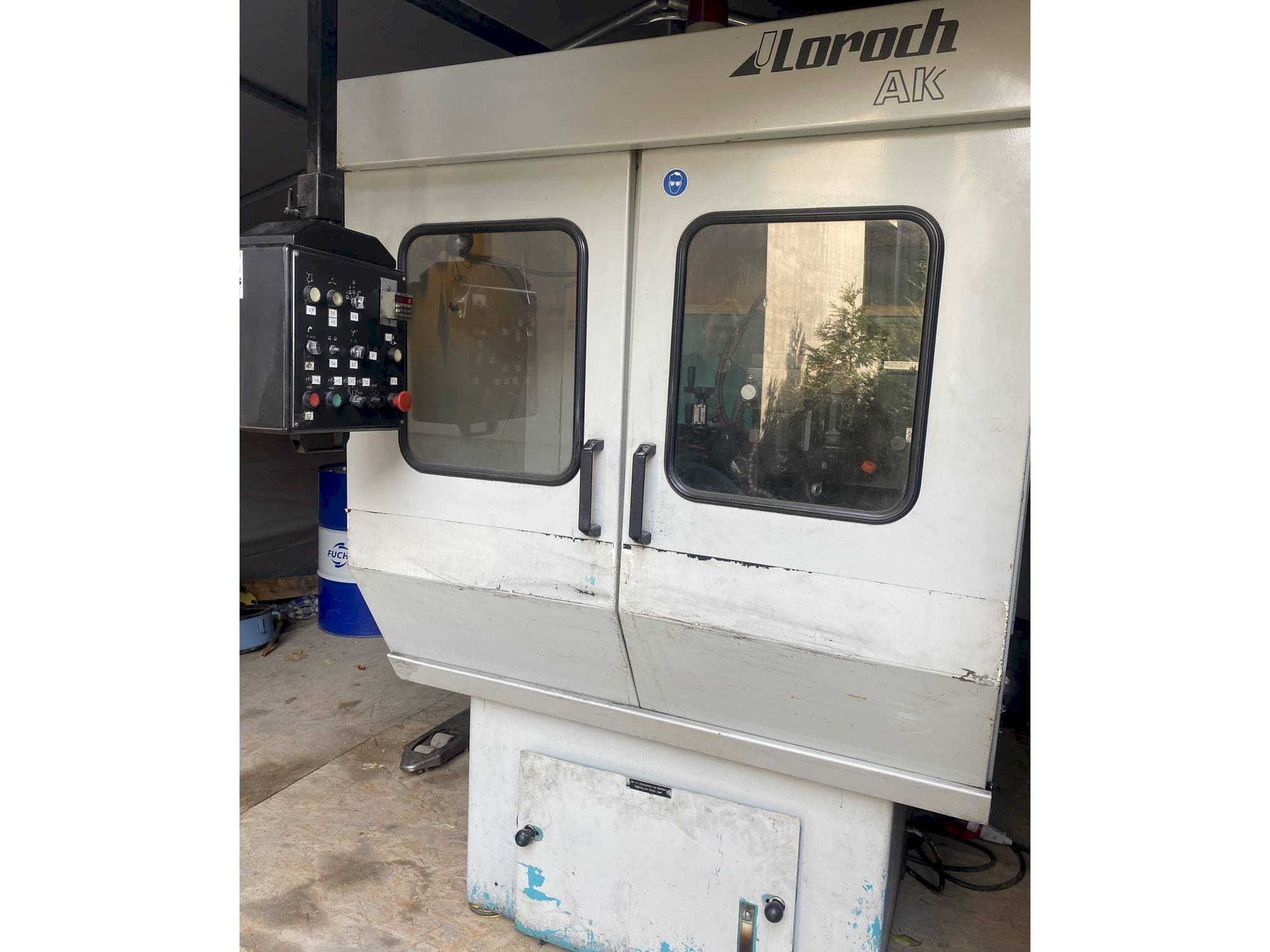 Widok z przodu maszyny Loroch AK