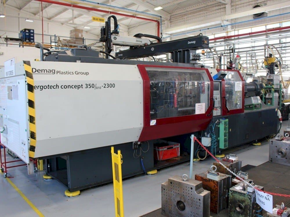 Widok lewej strony maszyny DEMAG Ergotech 350/810-2300