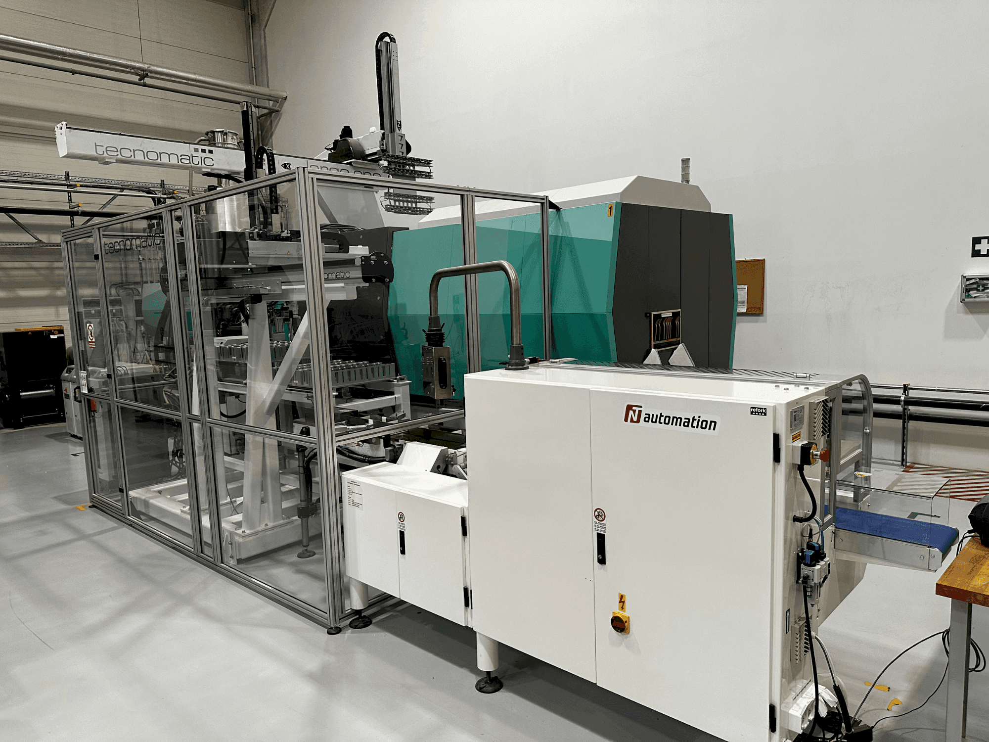 Widok z przodu maszyny Arburg Allrounder 920H 5000-4600