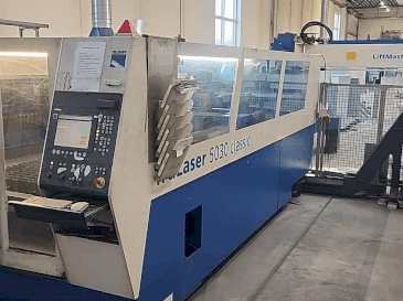 Widok z przodu maszyny TRUMPF TruLaser 5030 classic
