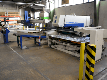 Widok z przodu maszyny TRUMPF Trumatic 500