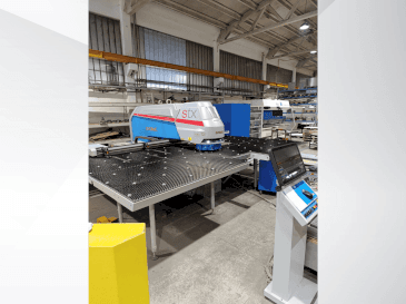 Widok z przodu maszyny Euromac STX FLEX 12 1500/22-2500