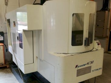 Widok prawej strony maszyny Kitamura Mycenter H250