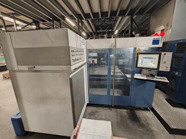 Widok z przodu maszyny TRUMPF TruLaser 3030