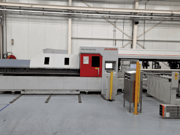 Widok z przodu maszyny Durma HD-TC60170