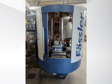 Widok z przodu maszyny FASSLER HMX 400