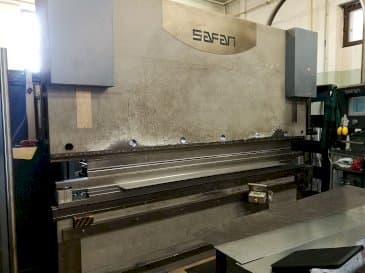 Widok z lewej maszyny Safan CNCL-K 120-3100 TS1