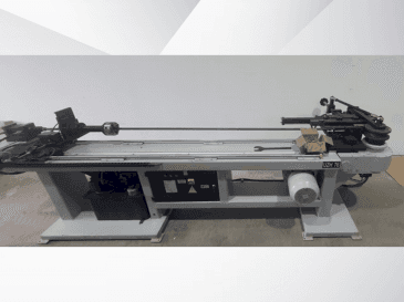 Widok z przodu maszyny UZMA MAKINA UZH76