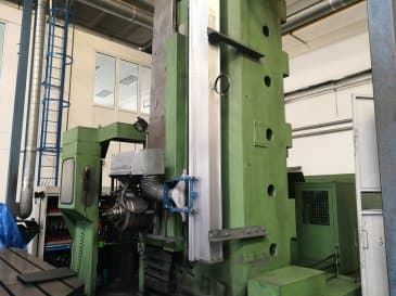 Widok z przodu maszyny TOS WHN 130