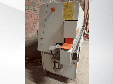 Widok z przodu maszyny Bi Matic CH 2.2