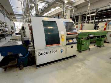 Widok z przodu maszyny TORNOS DECO 2000/13