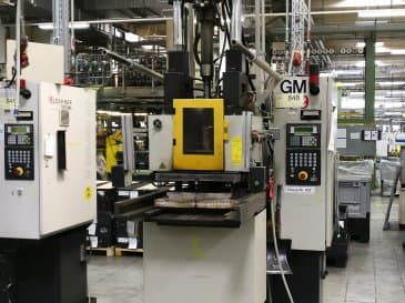 Widok z przodu maszyny Kloeckner Desma 956.050