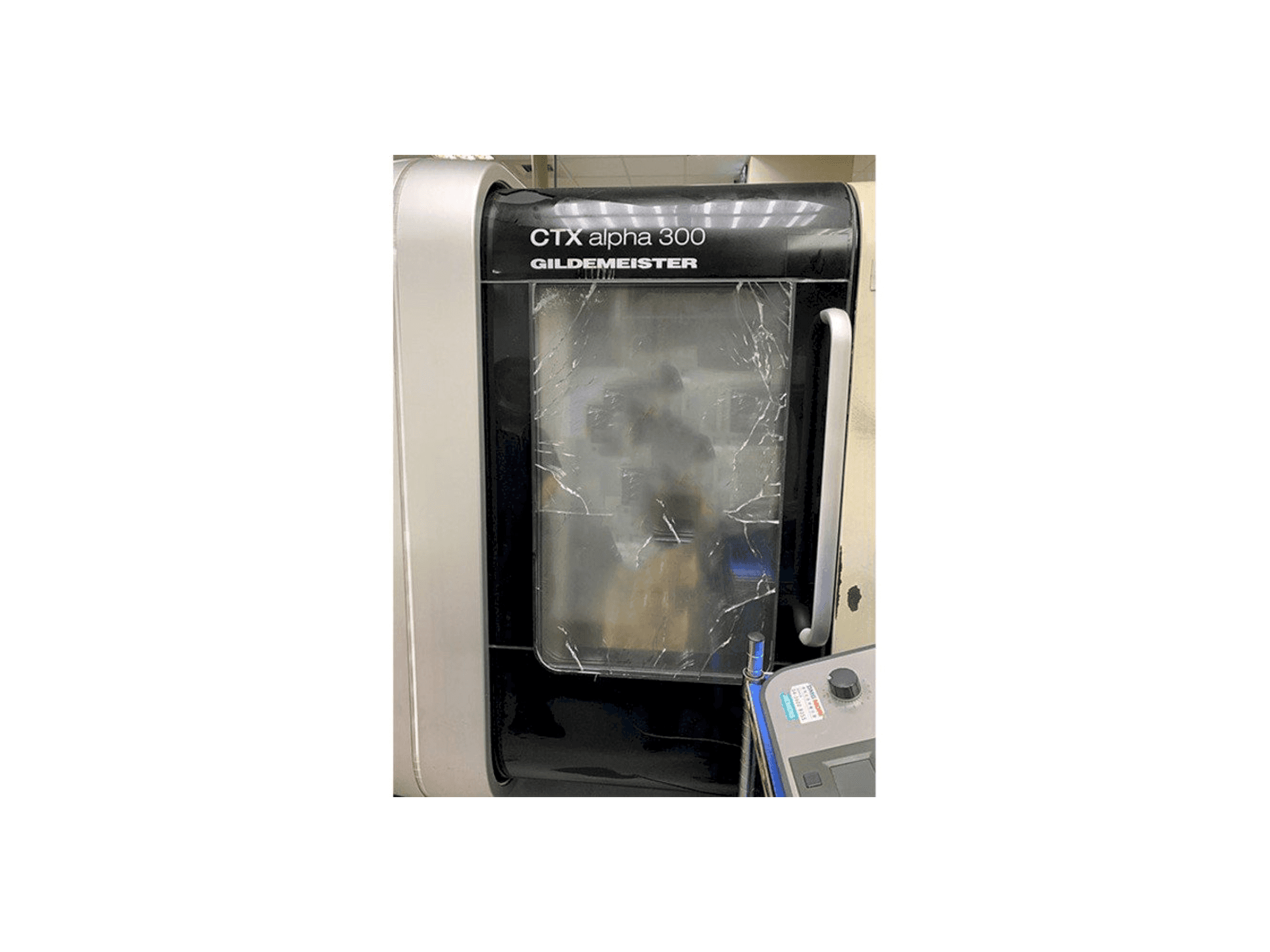 Widok z przodu maszyny Gildemeister CTX Alpha 300 V4