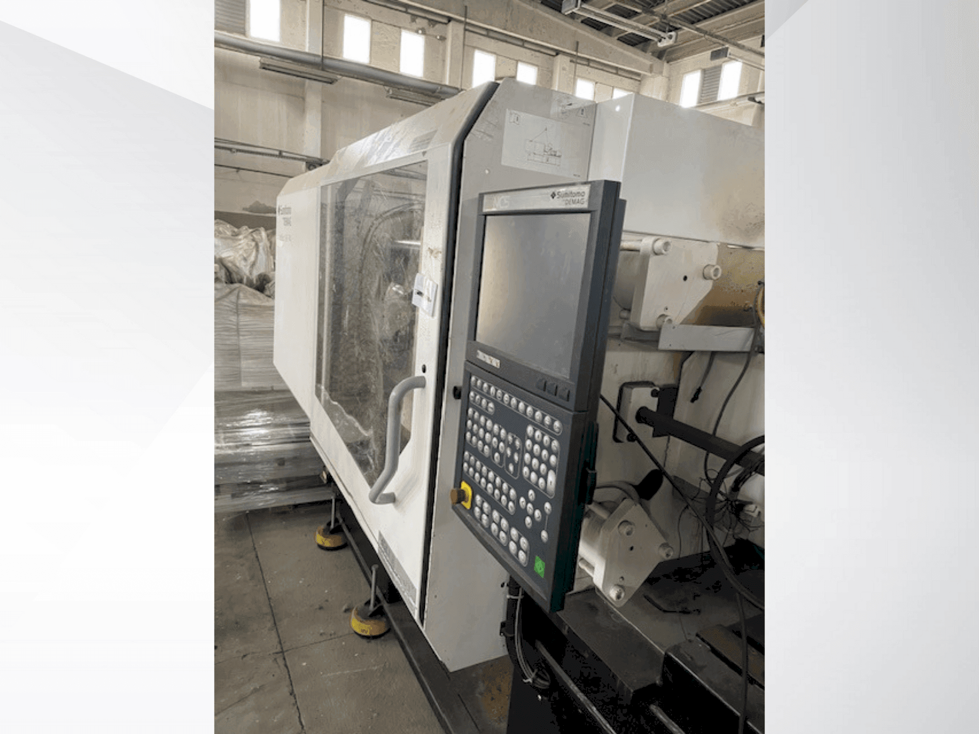 Widok z przodu maszyny SUMITOMO SHI DEMAG IntElect 160/520-340 smart