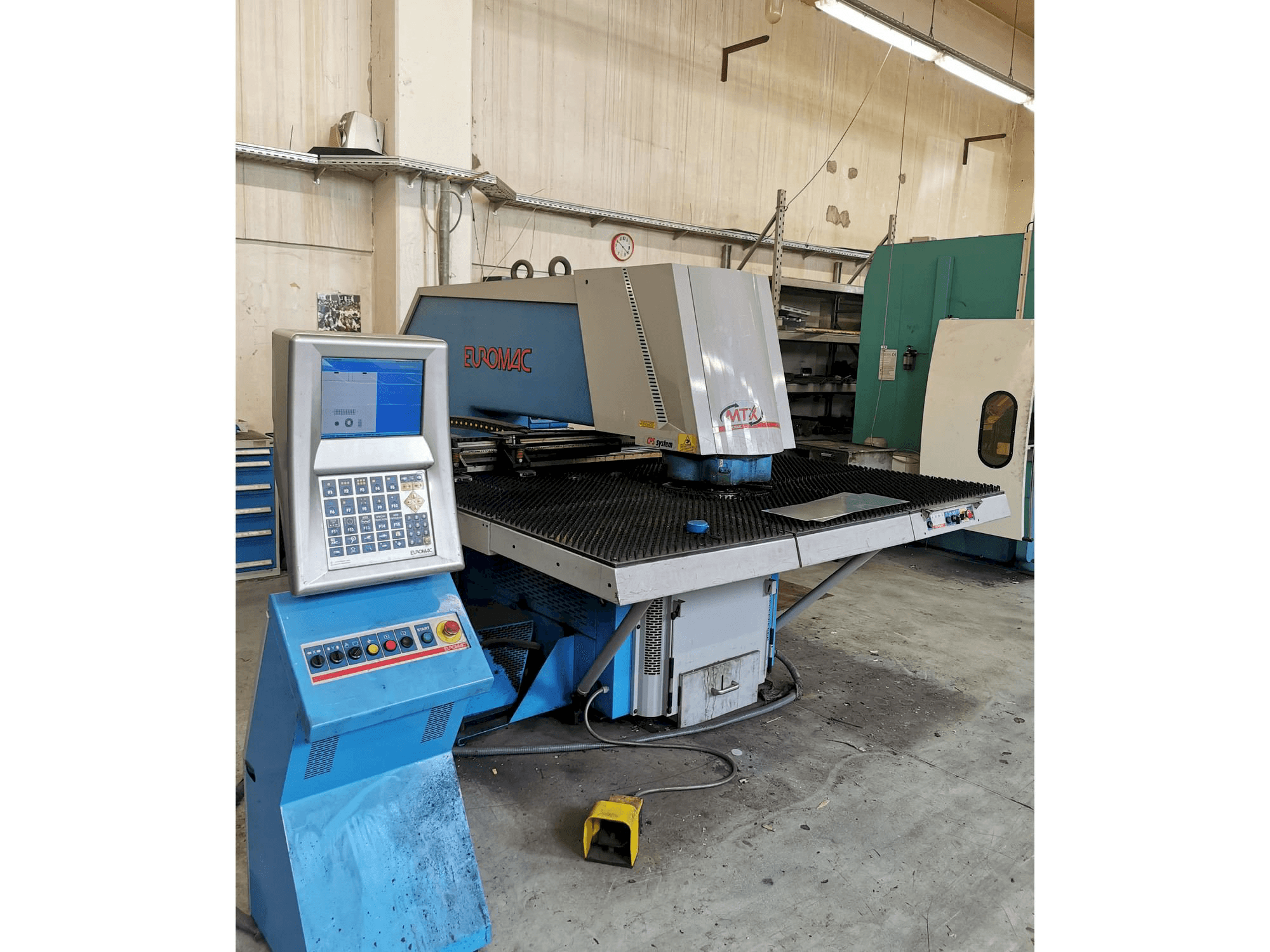 Widok lewej strony maszyny Euromac MTX INDEX