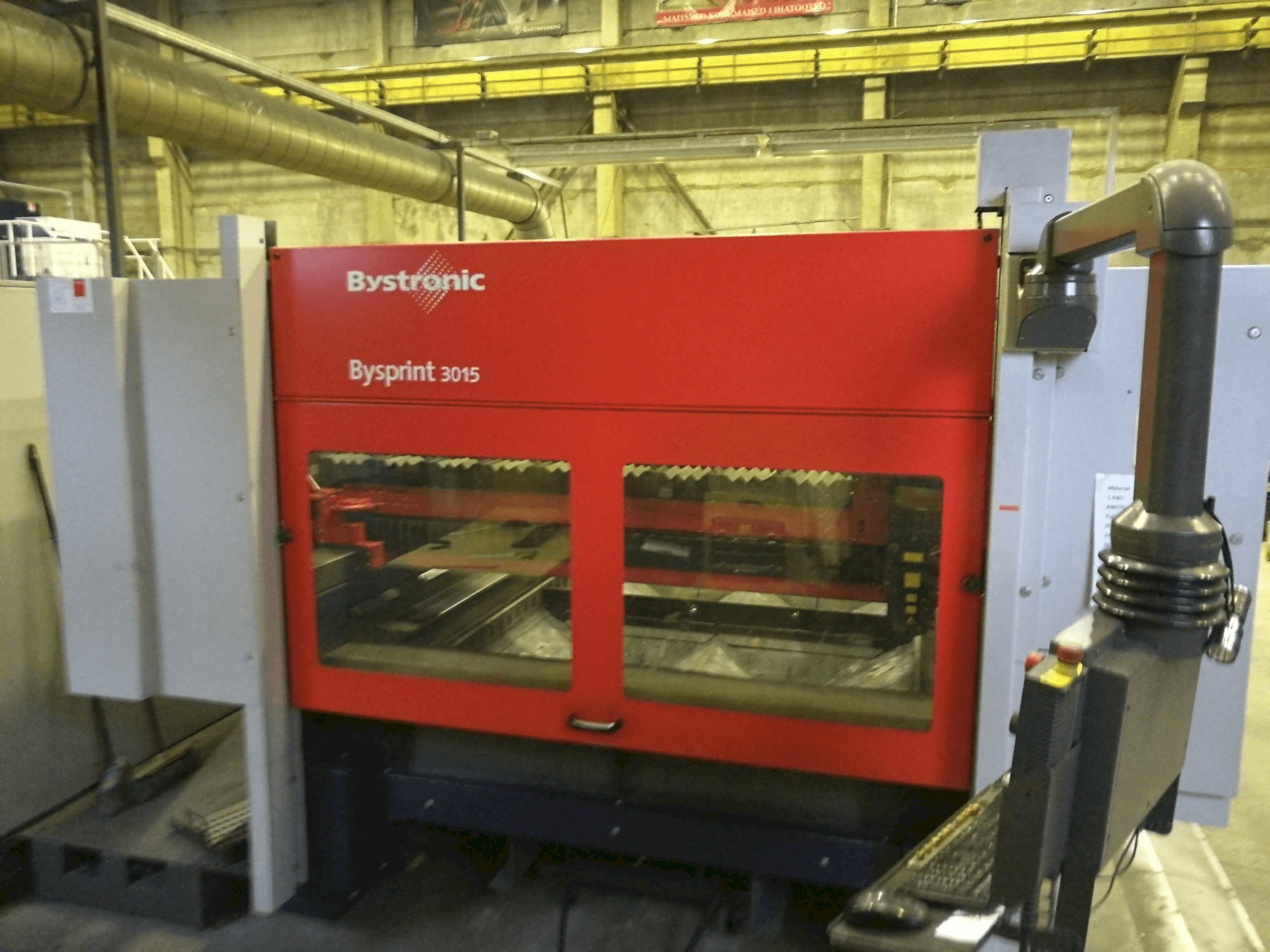 Widok z przodu maszyny Bystronic Bysprint 3015
